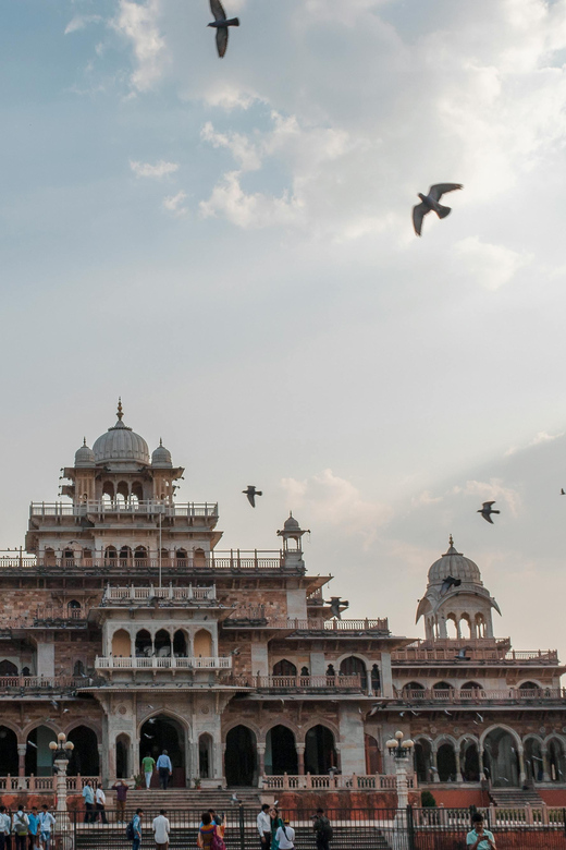 Local Jaipur city sightseeing with options - Jal Mahal and Man Sagar Lake Views