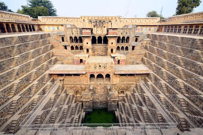Private Day Trip to Abhaneri Chand Baori Stepwell from Jaipur - Private transport and the value of a guided day loop