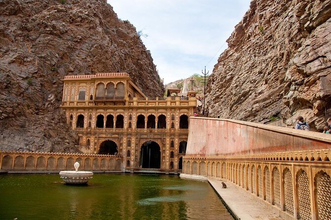 Private Day Trip to Abhaneri Stepwell & Monkey Temple from Jaipur - Key things to know before you go
