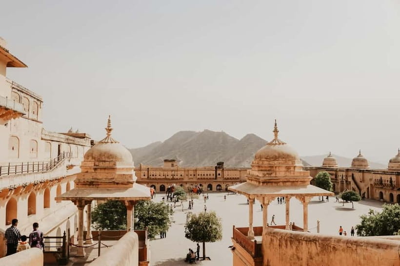 Private Full-Day Jaipur Guided Tour with Monkey Temple - Jantar Mantar to Monkey Temple Kunds: Astronomy Meets Sun-God Myths