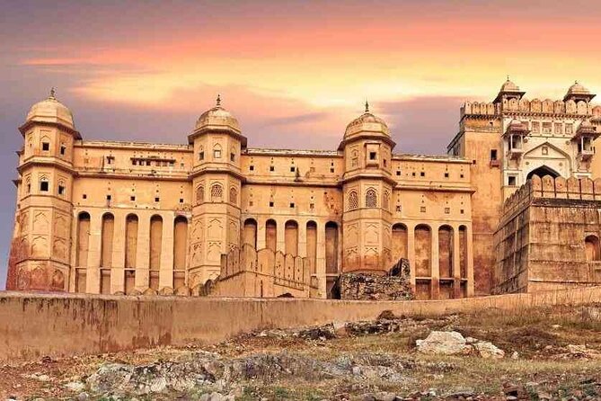 Private Guided Jaipur Tour: Amber Fort,City Palace, Water Palace - Hawa Mahal (Palace of the Wind): quick views of 953 windows