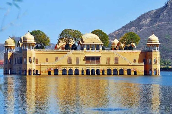 Private Jaipur Day Tour with Driver and Guide- All Inclusive - Jal Mahal: A Lake Palace Moment (Even When You Can’t Go Far In)