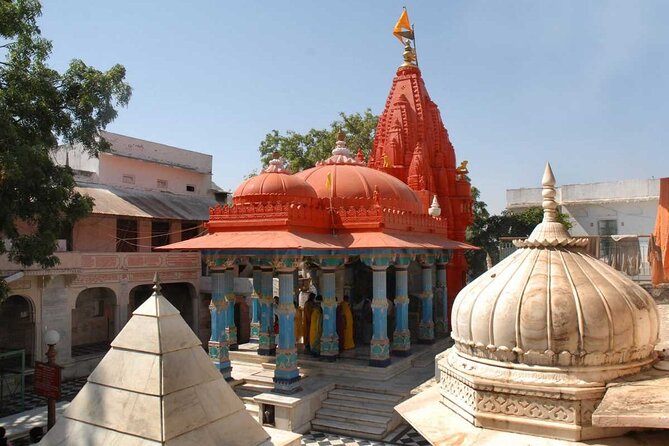Private Same Day Trip to Pushkar from Jaipur - Pushkar Lake: serene lake time in a town built around devotion