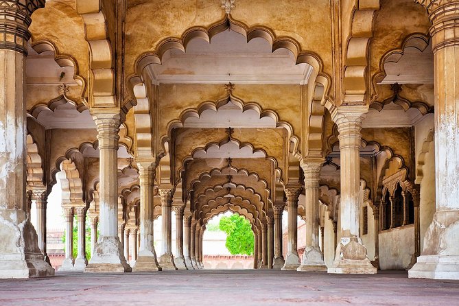 Private same day trip to Taj Mahal and Agra From Jaipur - Price and Value at $200 Per Person