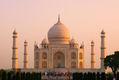 Private Taj Mahal Day Trip from Jaipur Ending in Delhi - Taj Mahal: A World Wonder With Real Crowd Pressure