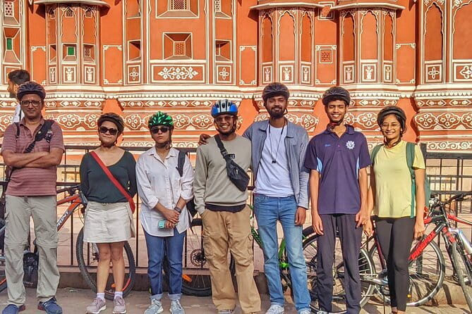 Walking Tour Jaipur India - Giriraj Ji temple: color, route, and a change of pace